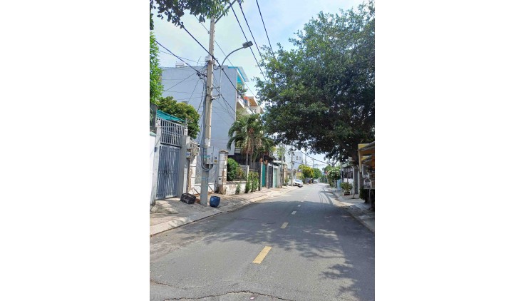 Bán nhà Mặt Tiền Kinh Doanh 116m2_5,5x21m Gần Phạm Văn Đồng Linh Tây Thủ Đức Chỉ 13,5 tỷ.
